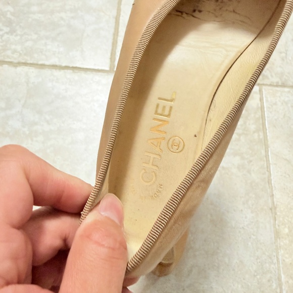 Chanel Beige Leather CC Bow Cap Toe Ballet EU 36 - Picture 3 of 12